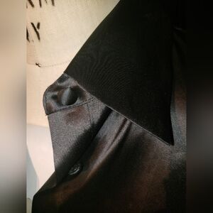 Vtg. Tracy M 100% silk Black covered button tuxedo shirt. M